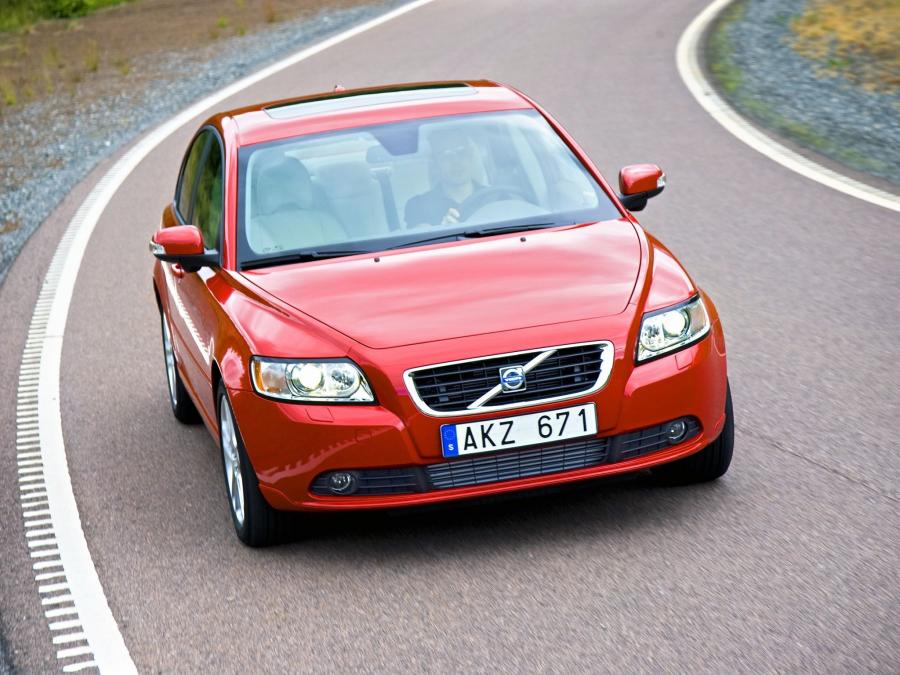  Volvo S40 T5 2007 года  (фото 10 из 41)